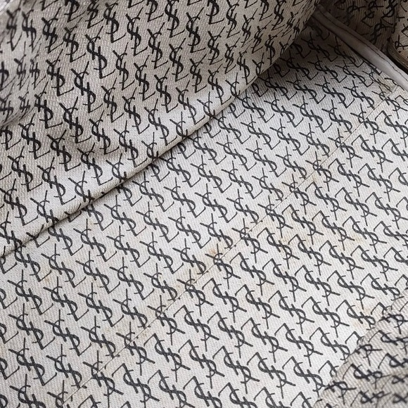 Yves Saint Laurent Giraffe Print Handbag - Picture 8 of 9